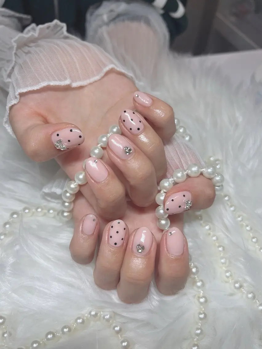ネイル シンプルネイル ハンドネイル ハンドケア eclana🤍 sarinaのネイルデザイン