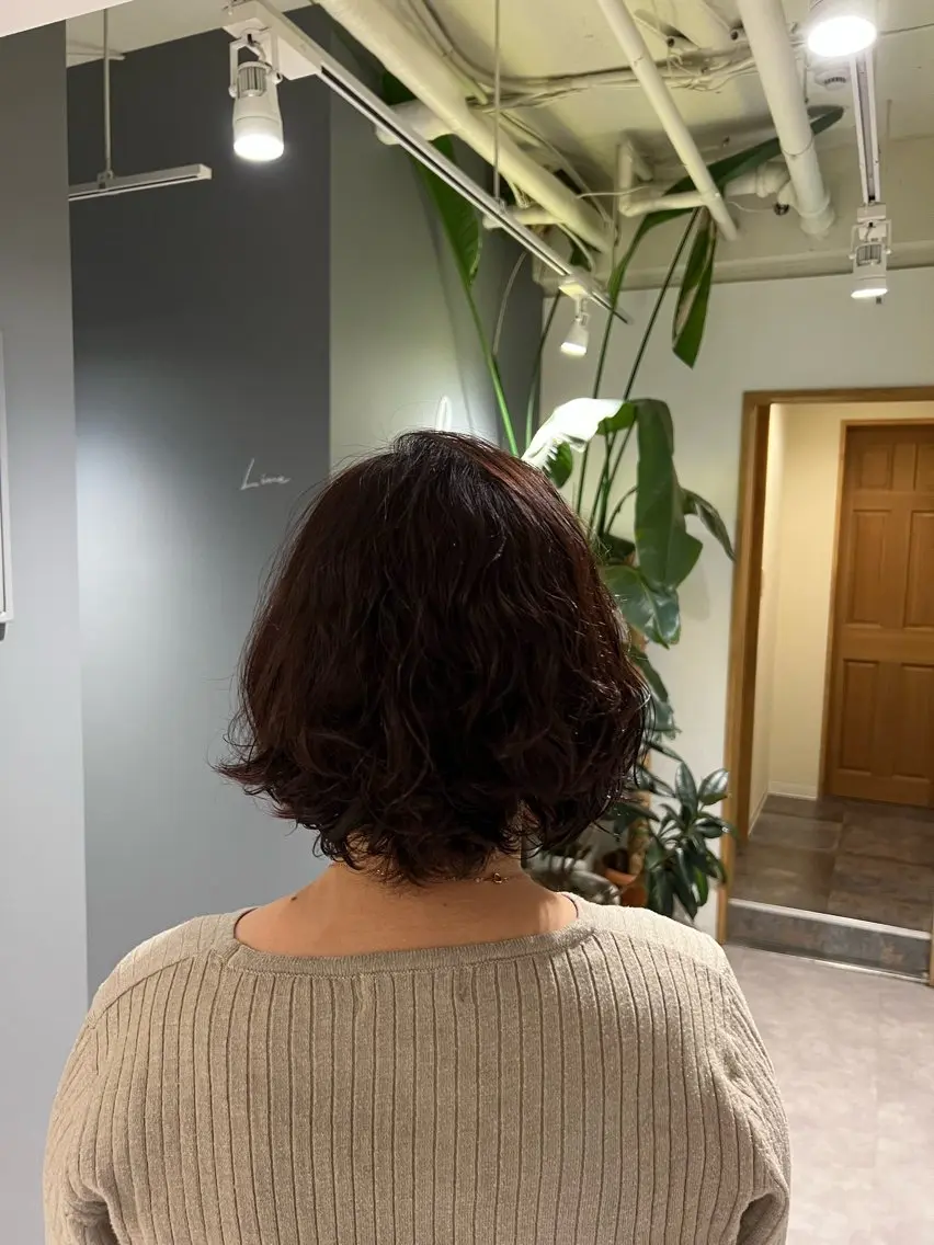 ショート カラー ブラウンカラー ピンクカラー ピンクブラウン くせ毛 佐藤 彩弥のヘアスタイル