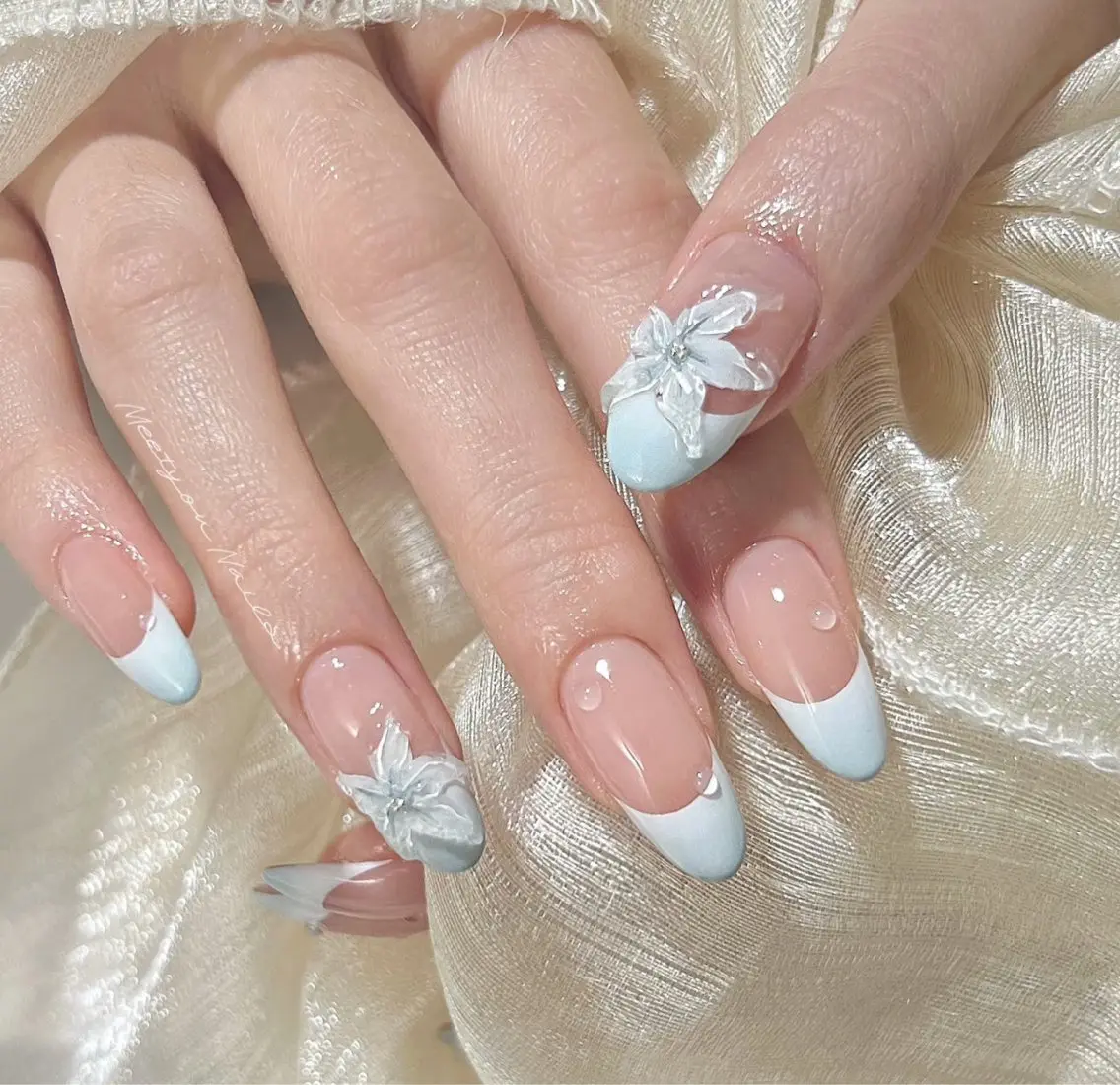 ネイル フットネイル フレンチネイル グラデーション ハート 韓国ネイル ハンドネイル Lynn_ Nailのネイルデザイン