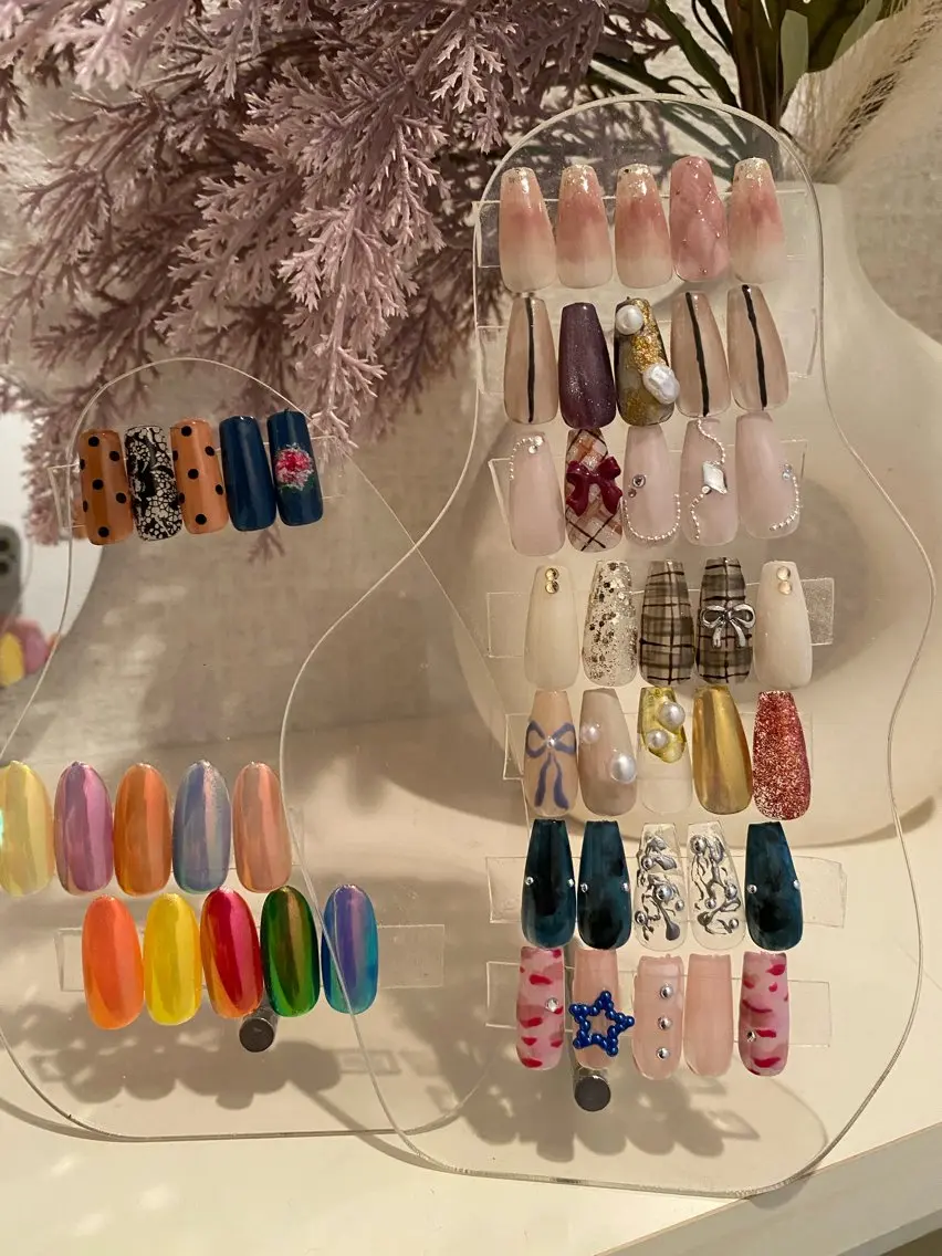 ネイル ミラーネイル tetty nailsalonのネイルデザイン