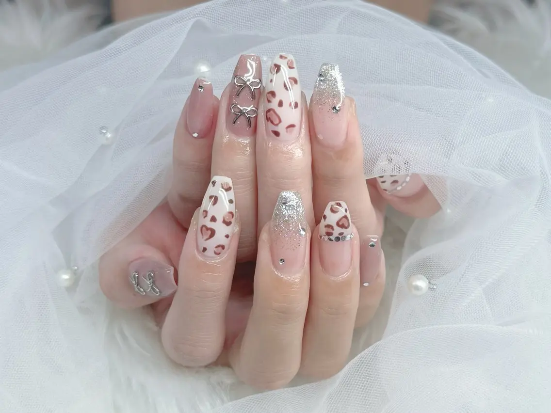 ネイル アートネイル 韓国ネイル 持ち込み ワンホンネイル ハンドネイル GOHOUBI Nail 心斎橋店のネイルデザイン