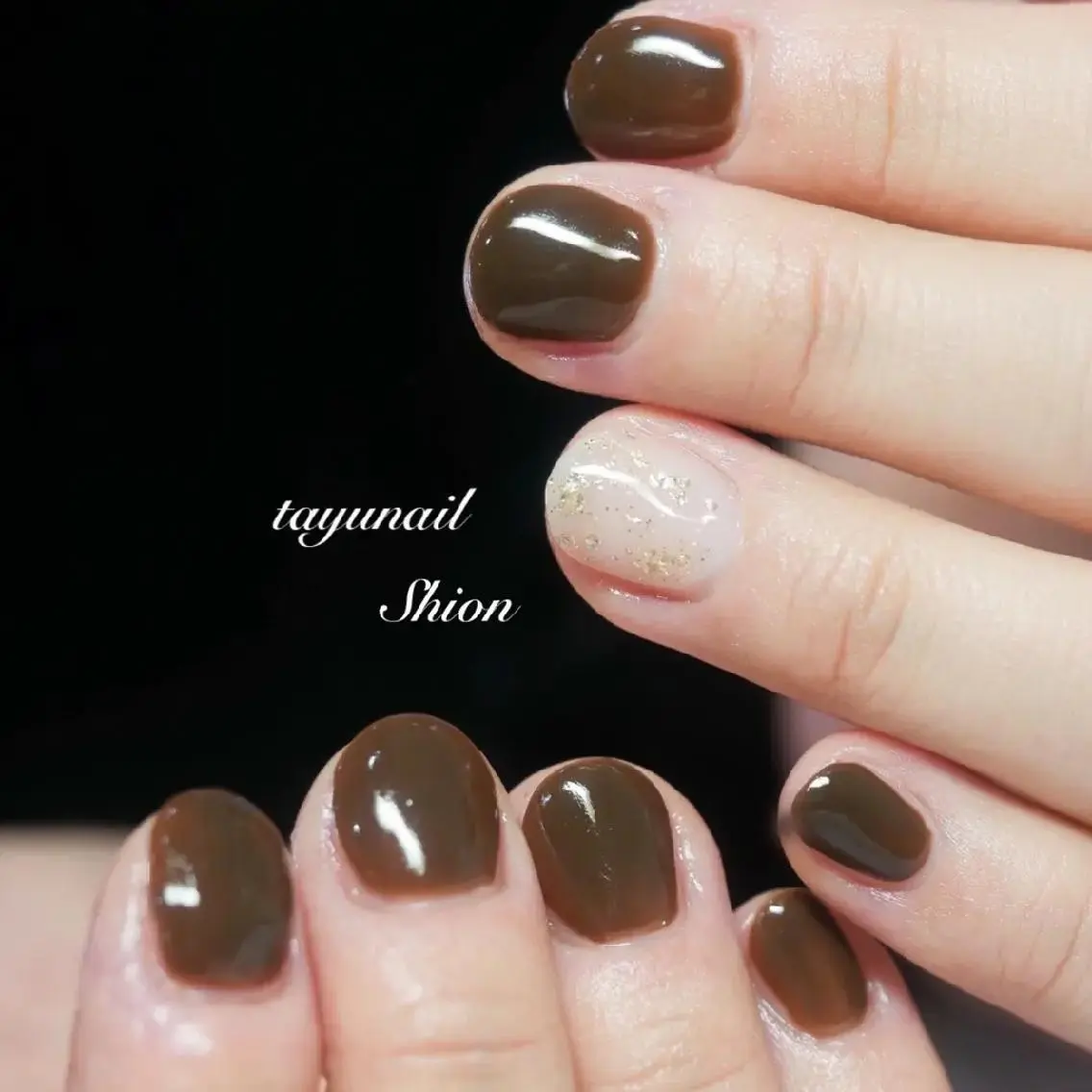 ネイル アートネイル ブルー ブラウン ジェルネイル キラキラネイル ネイルサロン 【たゆnail】のネイルデザイン