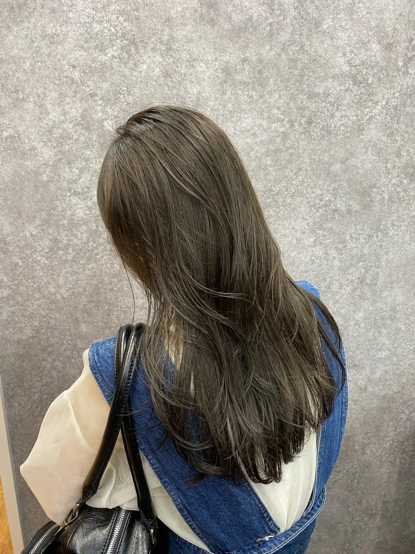 ロング レイヤーカット 大人レイヤー/柔らか グレージュ/川緑一吹のヘアスタイル