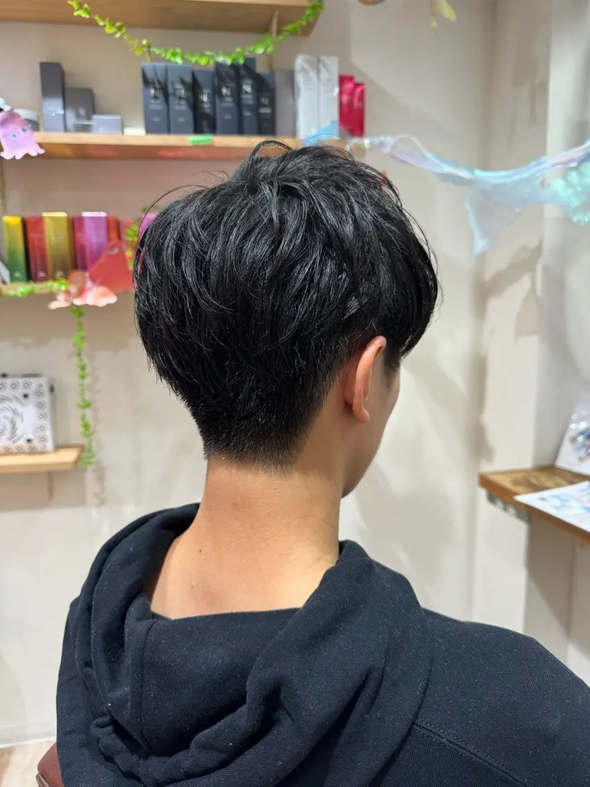 ショート メンズ カット コトミ【メンズ】 【曲がる縮毛矯正】のヘアスタイル