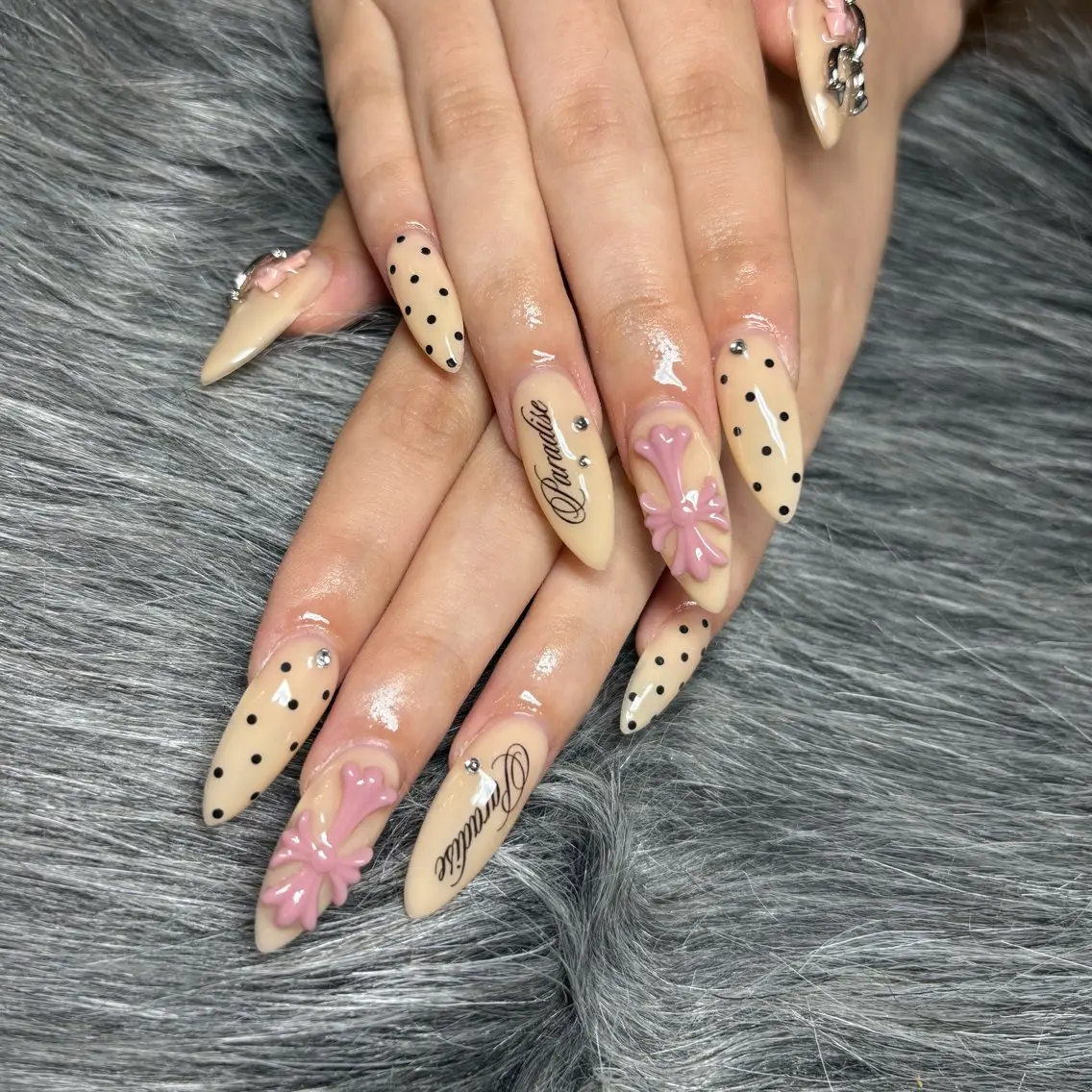 ネイル ハンドネイル 𝑗𝑢𝑛𝑛𝑎 𝑛𝑎𝑖𝑙のネイルデザイン