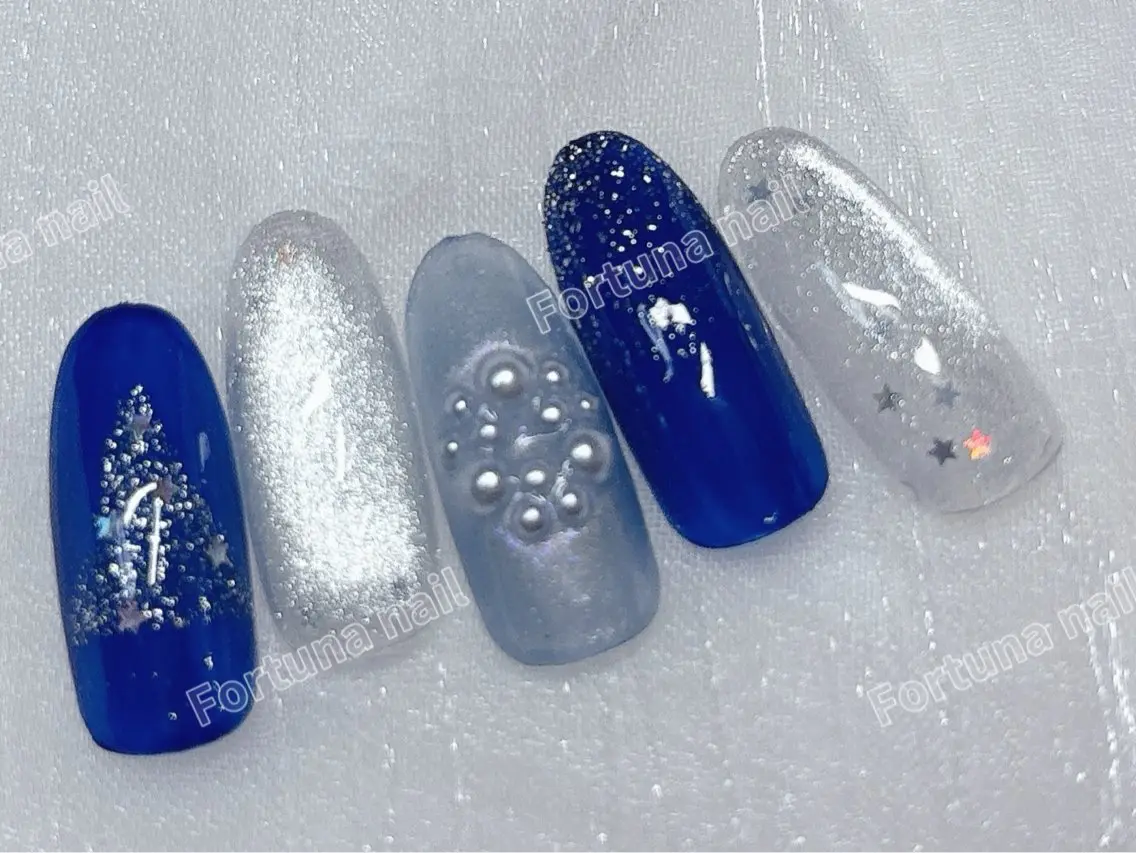 ネイル 冬ネイル クリスマス Nail •Head スパFortunaのネイルデザイン
