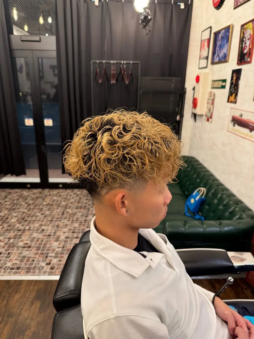 ミディアム brotokyo田代 恭成　神田のヘアスタイル