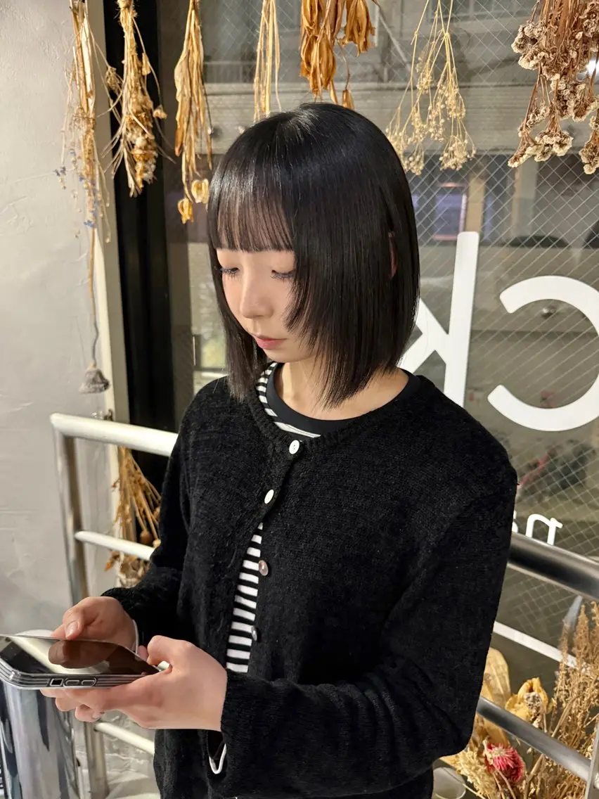 ミディアム ウルフ レイヤー パーマ🪐MANAのヘアスタイル