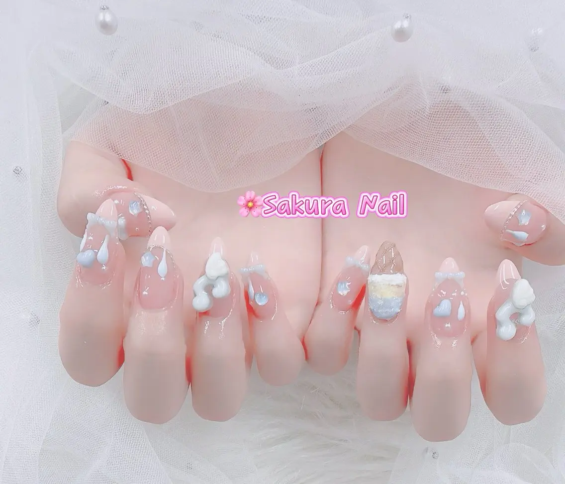 ネイル アートネイル オーロラネイル ボルドー チークネイル フレンチネイル ハンドネイル Sakura Nail Salonのネイルデザイン