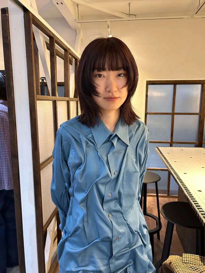 セミロング カット ヘアカラー トリートメント 金田 夏野のヘアスタイル
