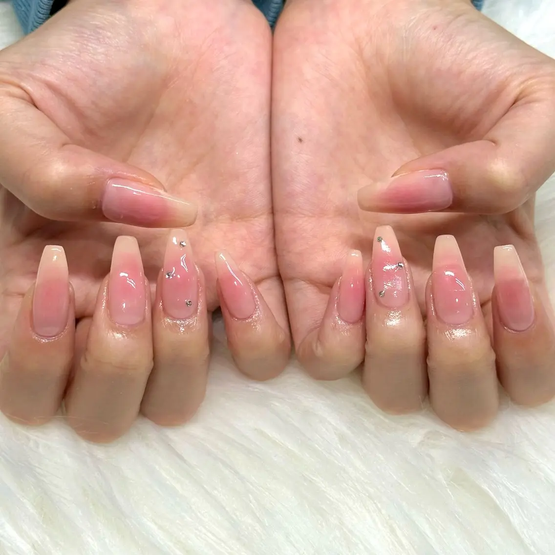 ネイル チークネイル ハンドネイル Bianca浦和西口 Takenouchiのネイルデザイン