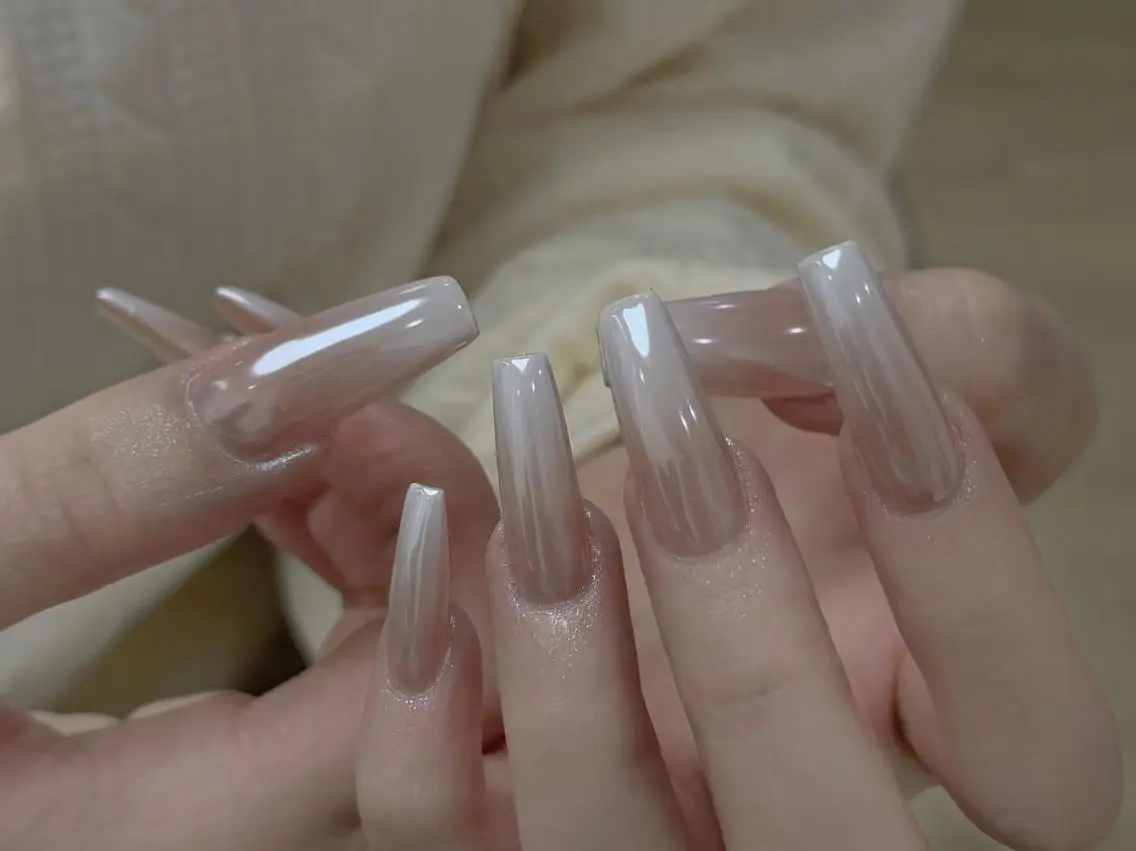 ネイル グラデーション ロングネイル ミラーネイル シンプルネイル ネイルチップ ハンドネイル 🎀Sense Nail新宿店🎀のネイルデザイン