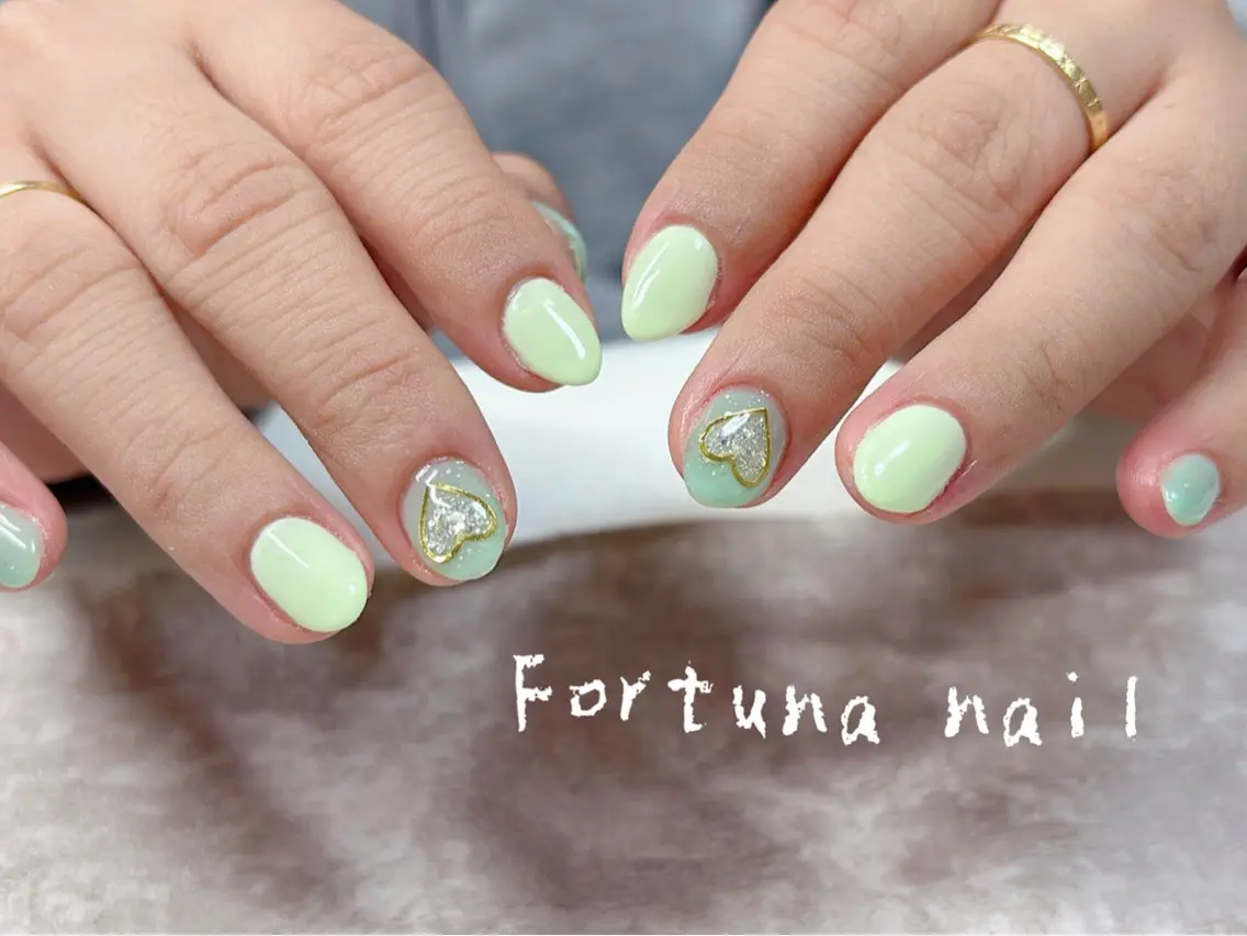 ネイル Nail •Head スパFortunaのネイルデザイン