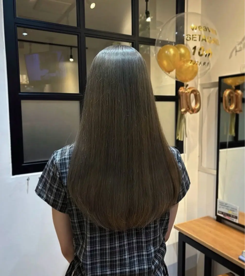 ロング カラー ブリーチ 透明感カラー オリーブカラー ヘアカラー ワンカラー/ハイトー ン🪽MiYU🪽のヘアスタイル