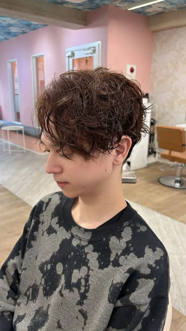 パーマ メンズ メンズパーマ スパイラルパーマ カット パーマ トリートメント 髪質改善/ メンズカット・パーマのヘアスタイル