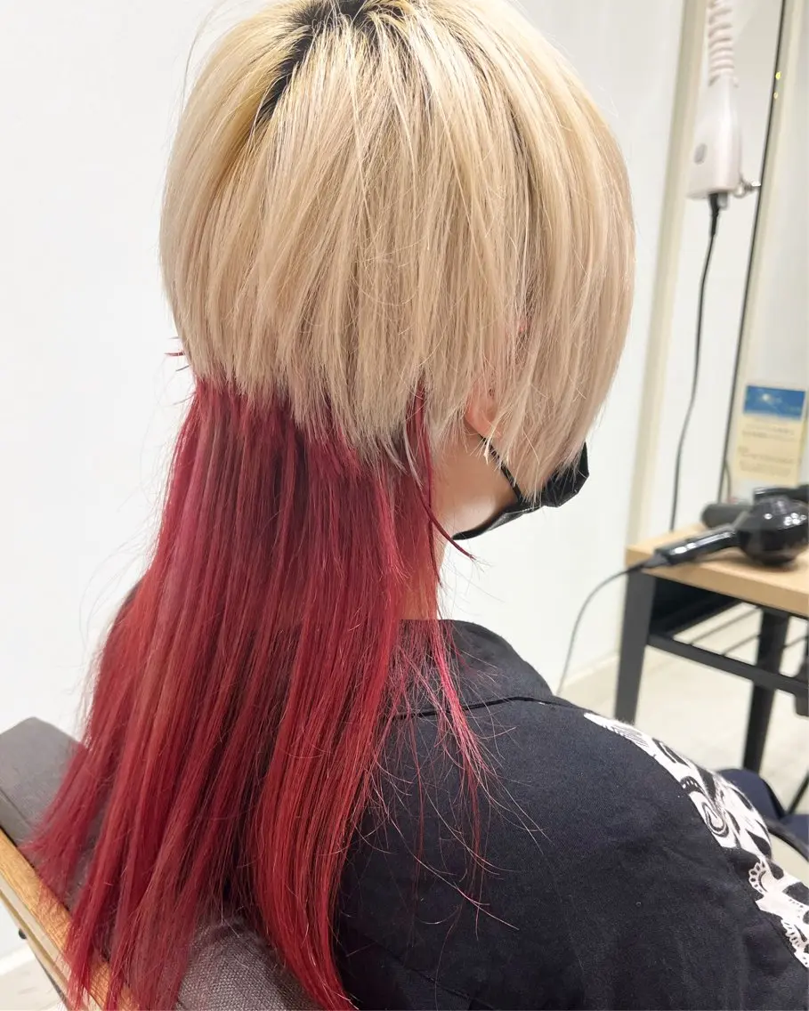 ロング カラー レッドカラー ヘアカラー トリートメント ヤマナカ アイリのヘアスタイル