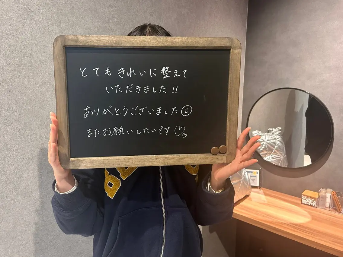 アイブロウ メンズアイブロウ ワックス脱毛 眉カット まつ毛パーマ/眉毛 🩶MACOTOのマツエク・マツパデザイン
