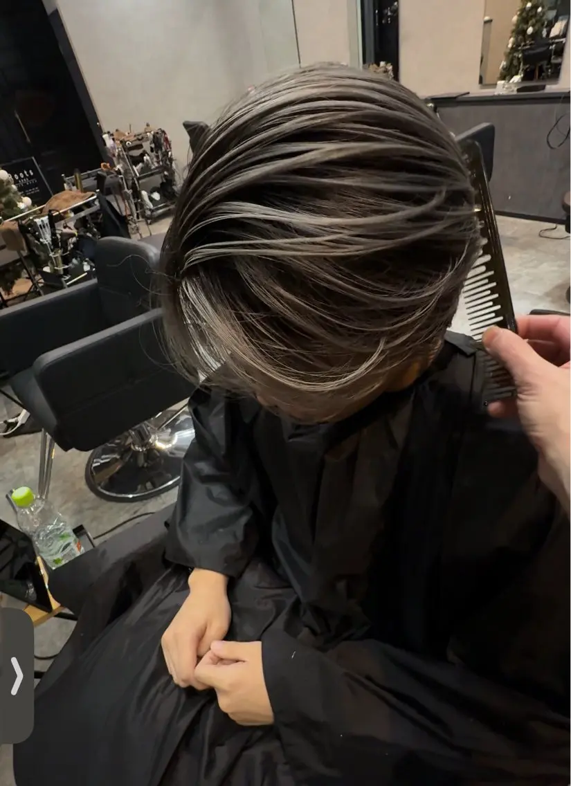 ショート カット ヘアカラー トリートメント seiya/ハイトー ン/複雑履歴のヘアスタイル