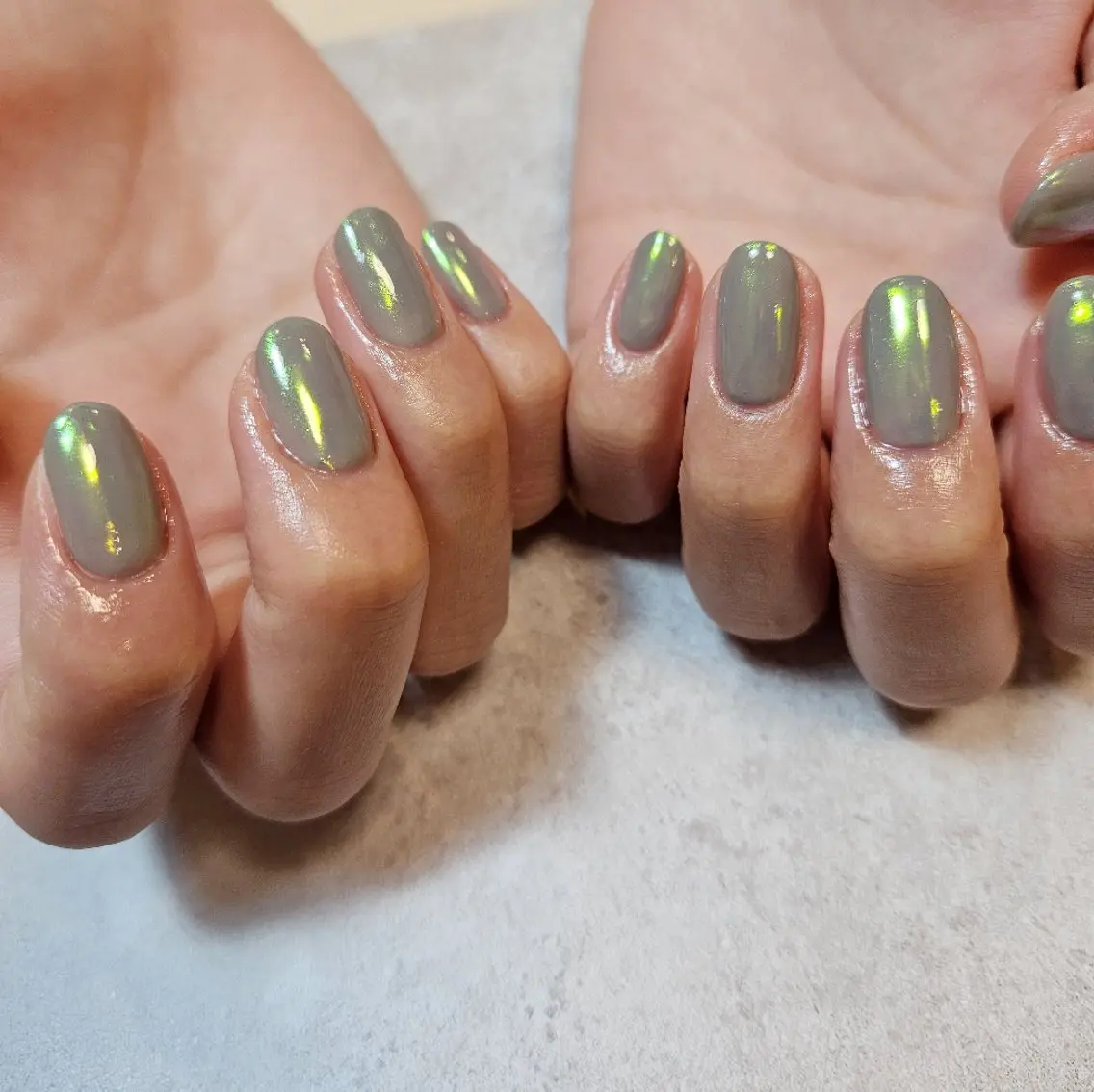 ネイル オーロラネイル ジェルネイル 氷ネイル・うるうるネイル キラキラネイル ニュアンスネイル ハンドネイル Nailsalon manoのネイルデザイン