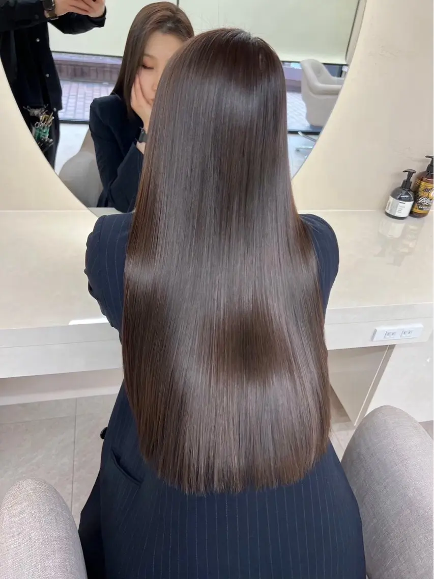 ロング 佐藤 菜穂のヘアスタイル