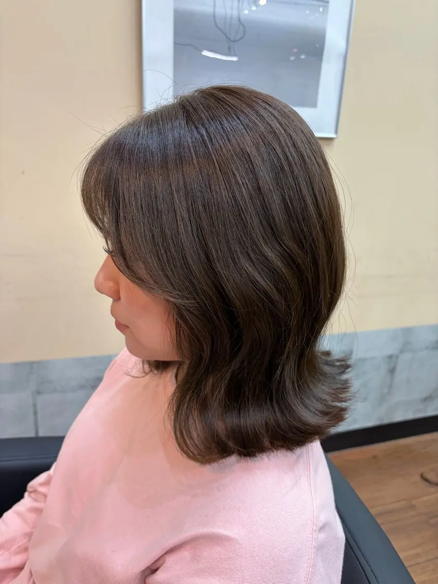 ミディアム ボブ 顔まわりレイヤー 顔周りカット レイヤーカット 【AXIS江別店】 rioのヘアスタイル