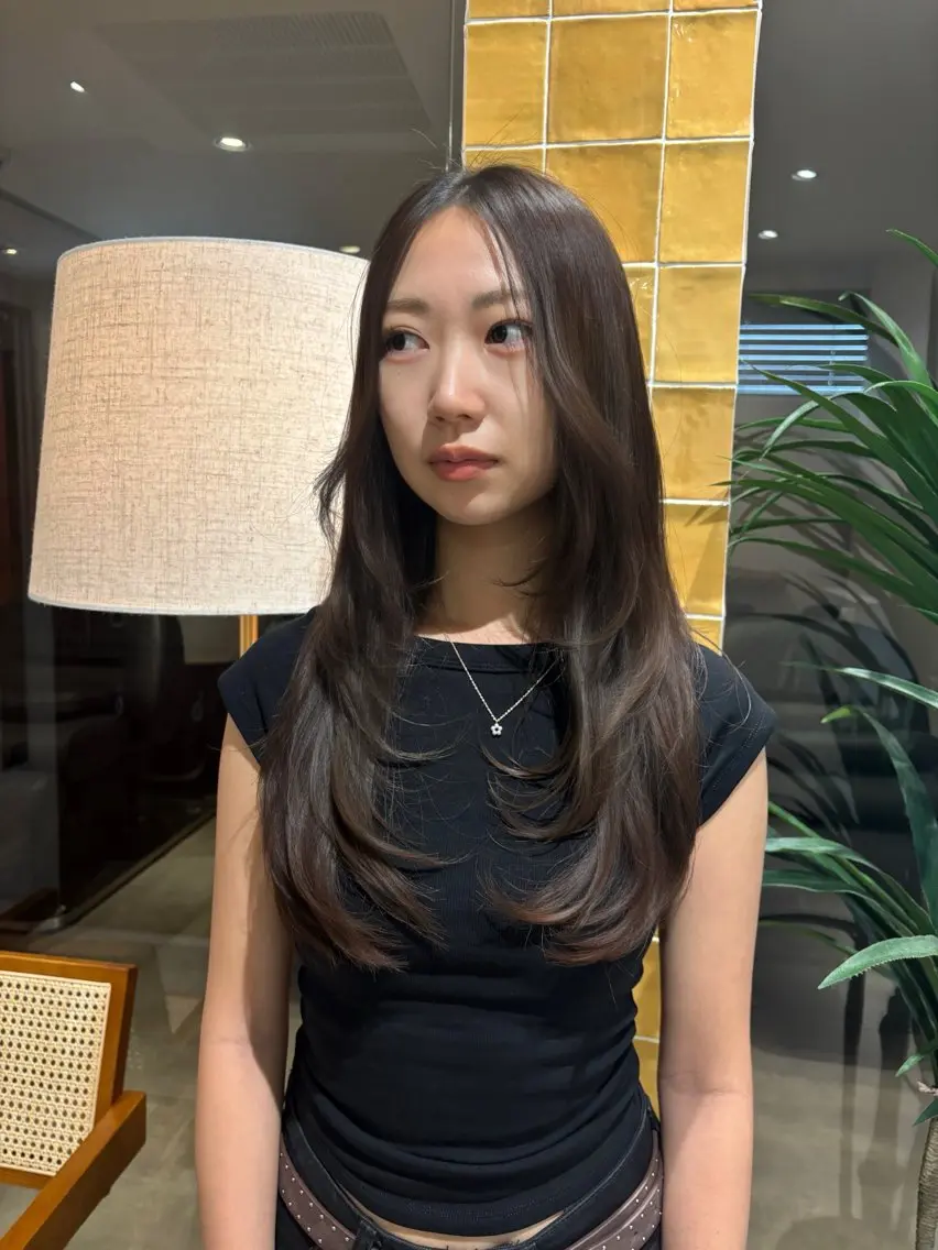 【髪にまとまりが欲しい方！❤️】カット＋ケアカラー＋premium髪質改善トリートメントの写真
