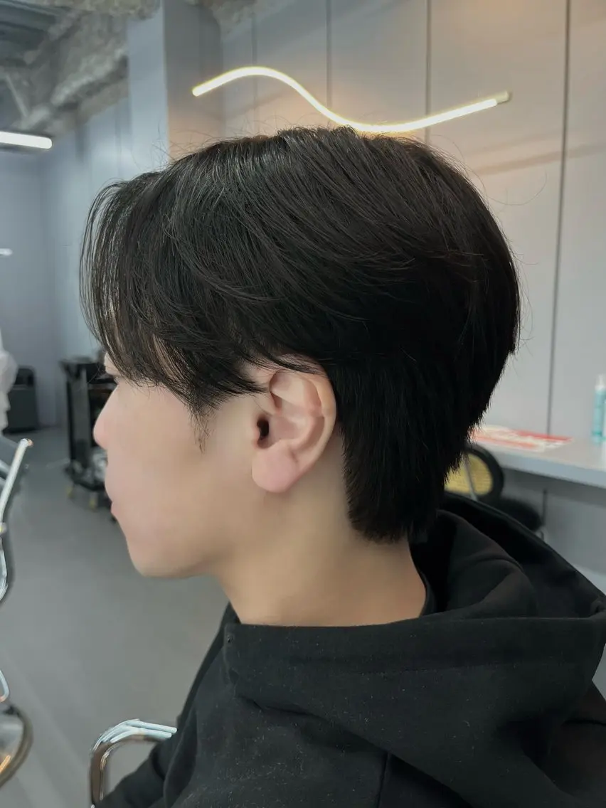 メンズ アイカ🐺 メンズ韓国ヘアのヘアスタイル
