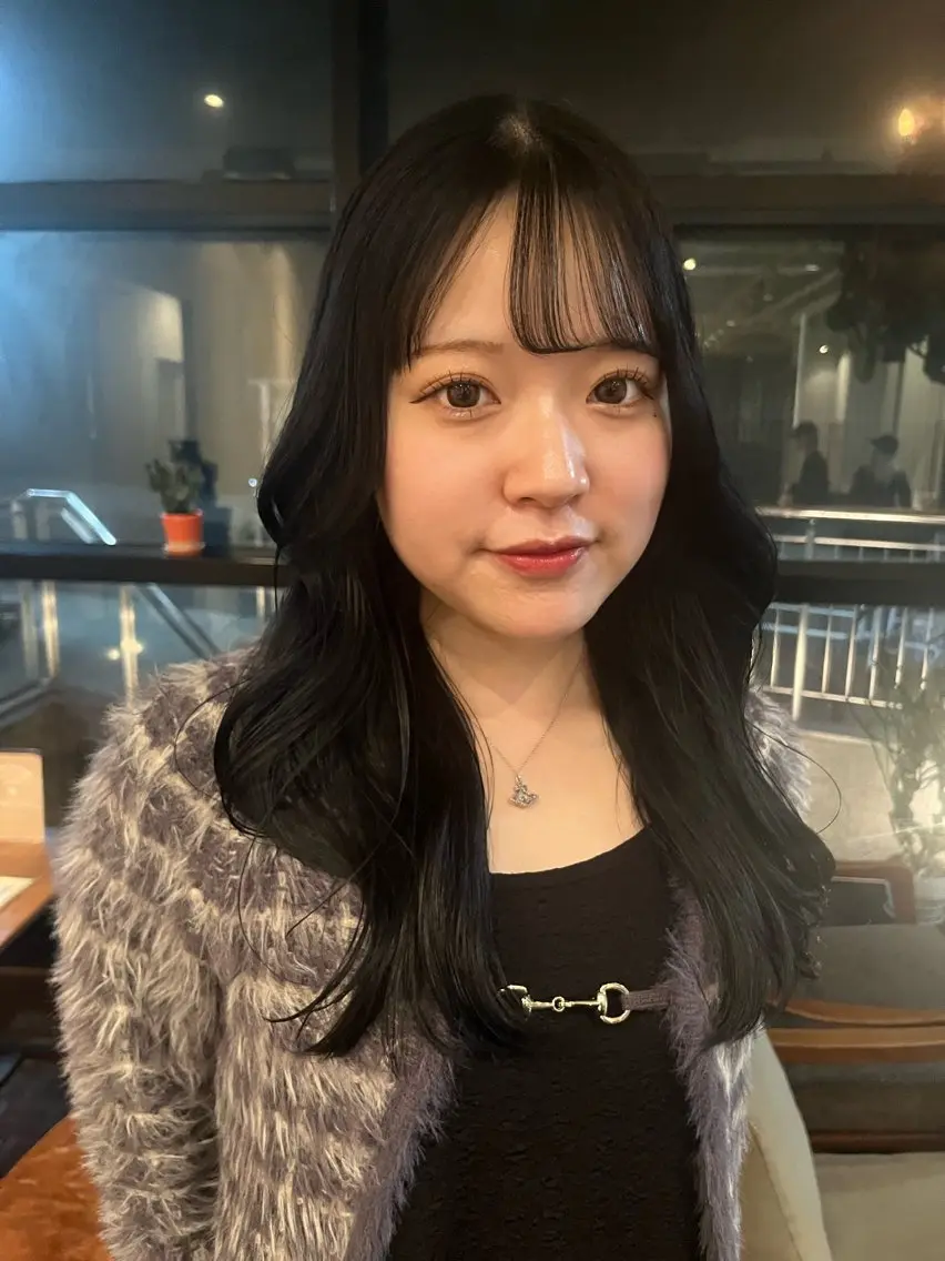 ロング ヘアカラー 愛瑠奈 erunaのヘアスタイル