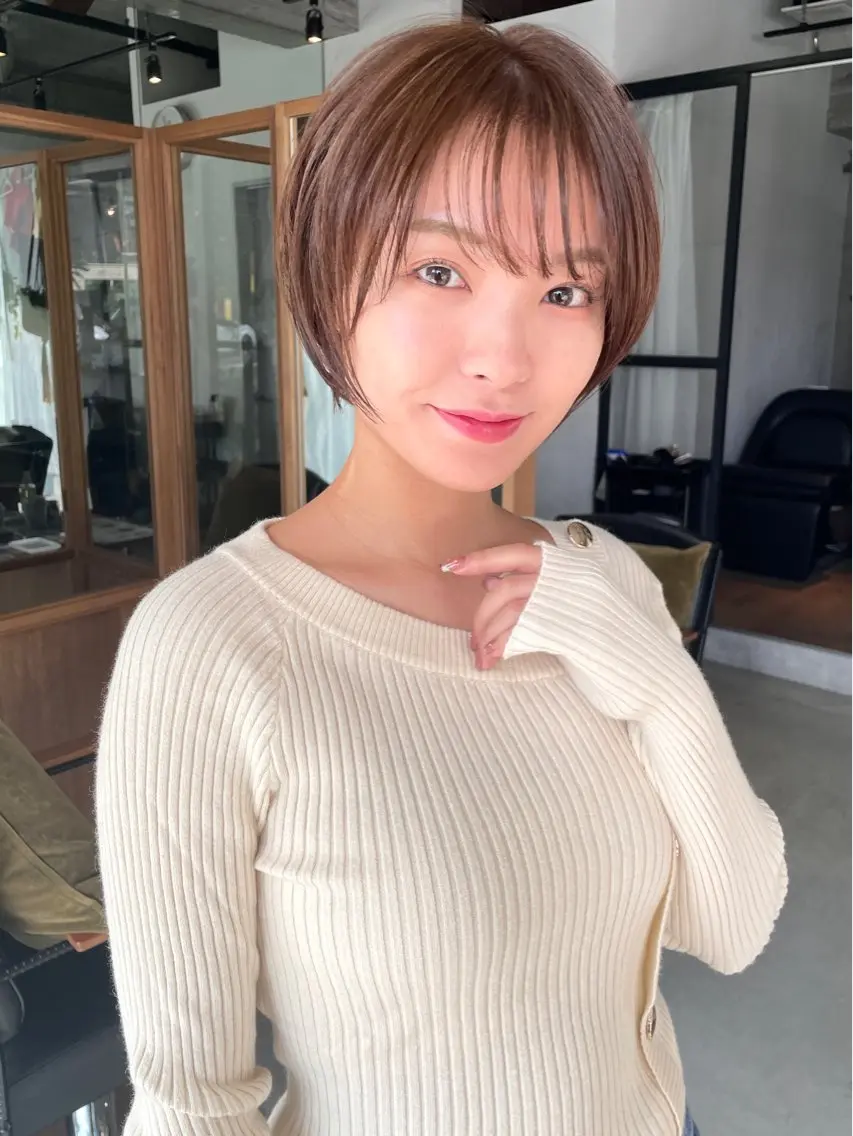 ショート カラー カット ヘアカラー トリートメント FERIA池田 田岡啓佑のヘアスタイル