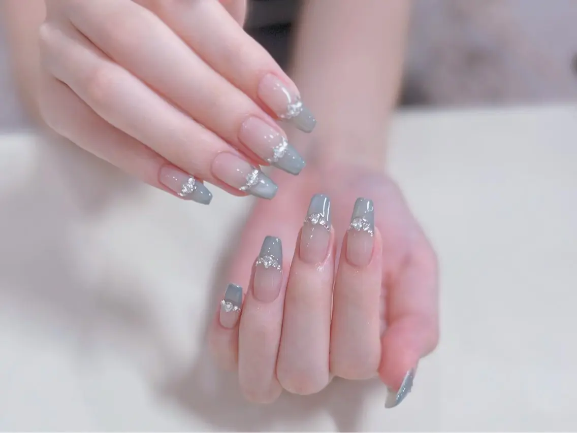 ネイル FLY Nail Salonのネイルデザイン