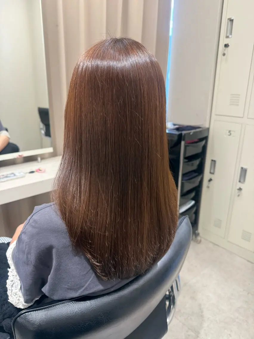 ミディアム カット 縮毛矯正 トリートメント ヘッドスパ haru 髪質改善サロンのヘアスタイル