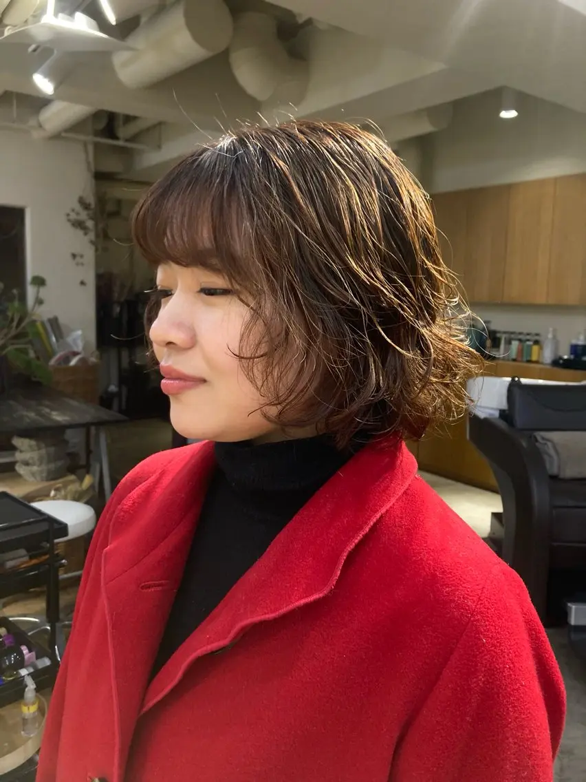 ショート パーマ ボブ 抜け感レイヤーカット 🐄Hanakaのヘアスタイル