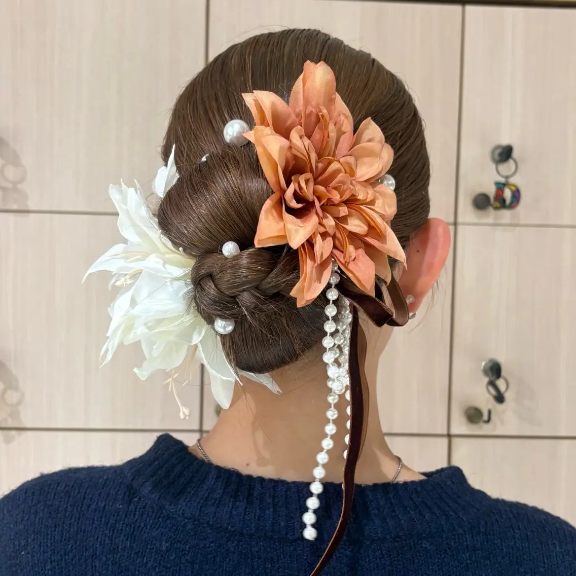 ロング ヘアアレンジ 卒業式のヘアスタイル ヘアセット カットモデル/ セット/宮里心香のヘアスタイル