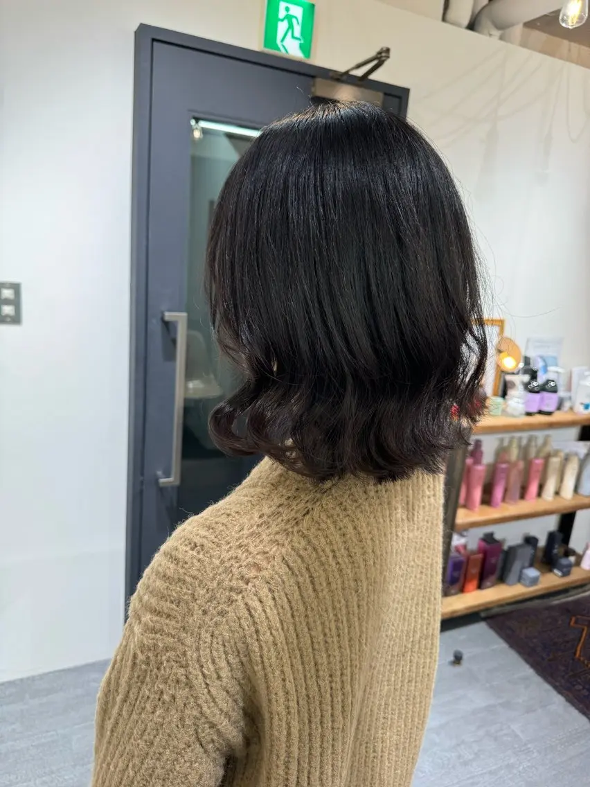 ミディアム カット ヘアカラー トリートメント 赤み無し柔らかカラー 【梅田】madokaのヘアスタイル