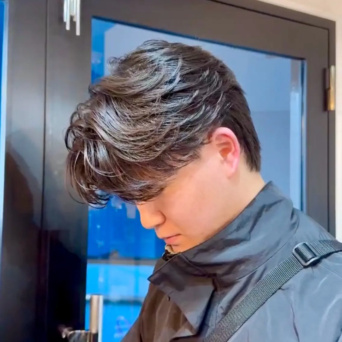 ショート パーマ メンズ シャドウ ツイスパ ニュアンス小形のヘアスタイル