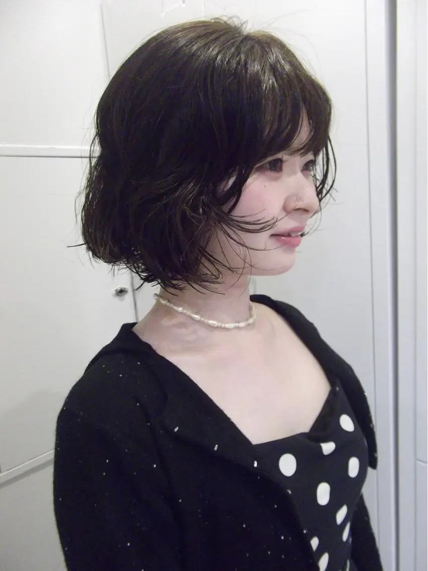 ショート カラー パーマ パーマ レイヤーカット🍏 オリーブ/ののかのヘアスタイル