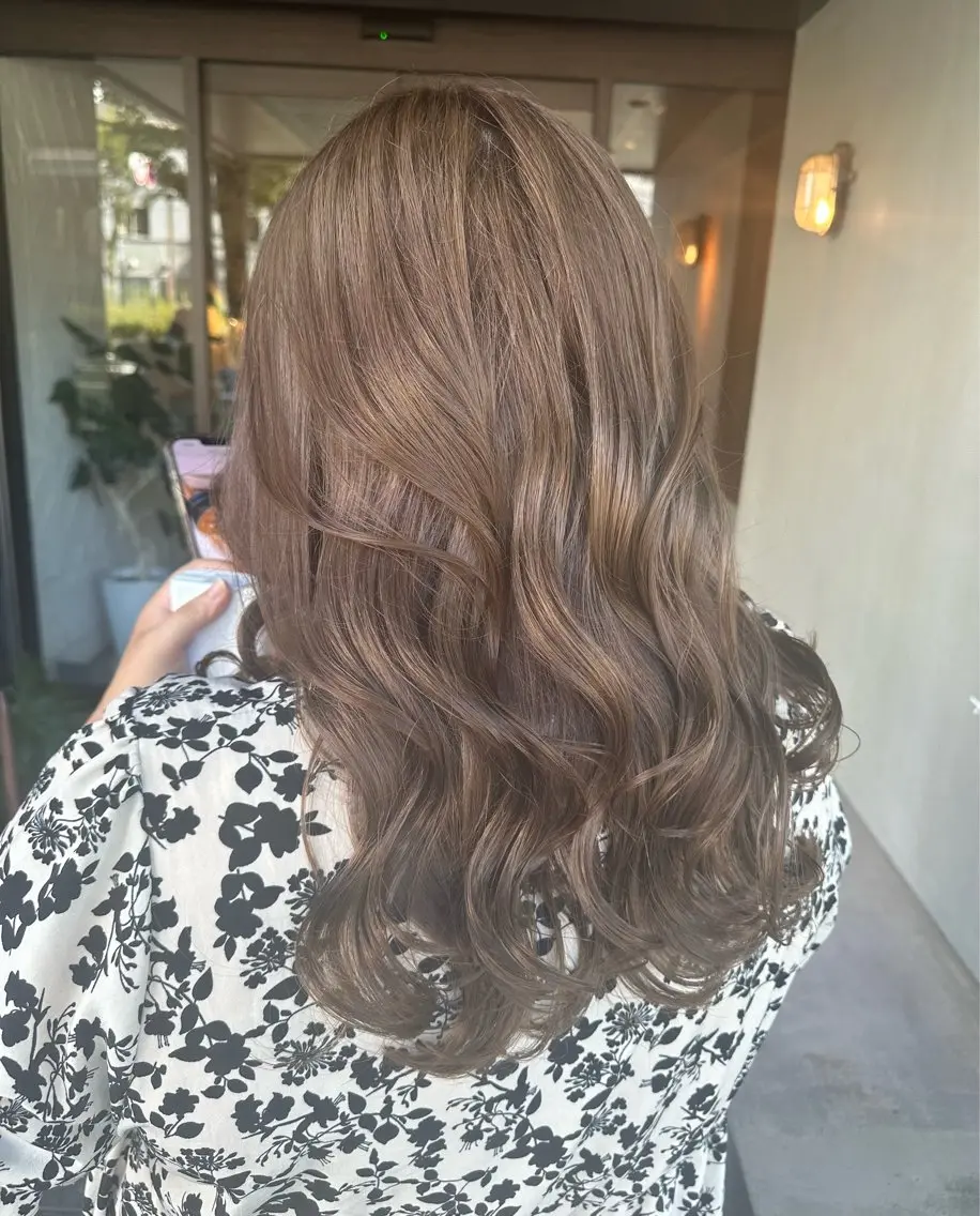 セミロング カラー ベージュカラー カット ヘアカラー ピンクカラー/ mana🎀のヘアスタイル