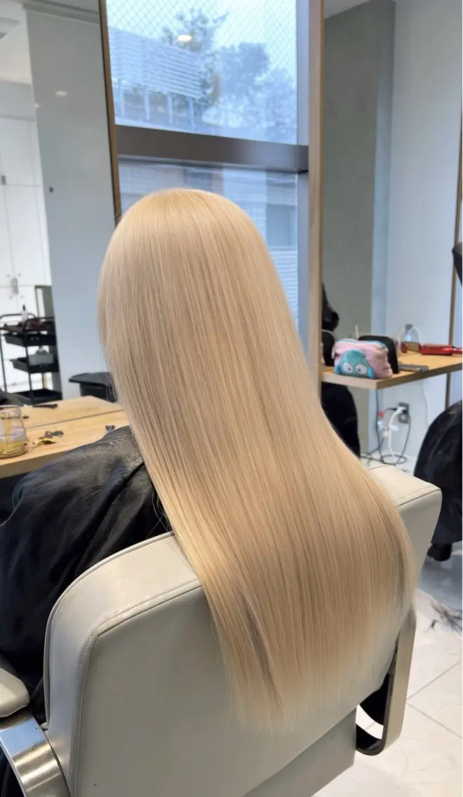 ロング カラー カット ヘアカラー トリートメント ヘアセット 🫧艶ダブルカラー ブリーチ🫧トモヤのヘアスタイル