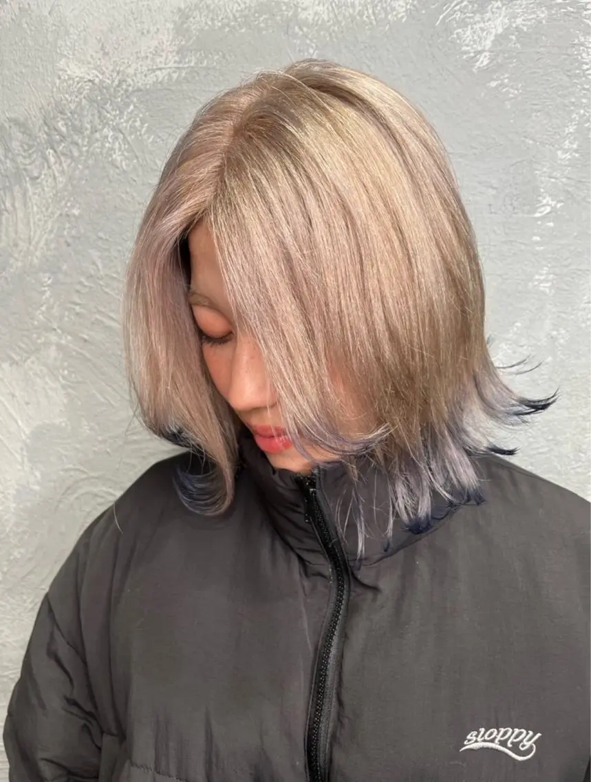 カラー 寒色ハイトーン GiseL AIRIのヘアスタイル