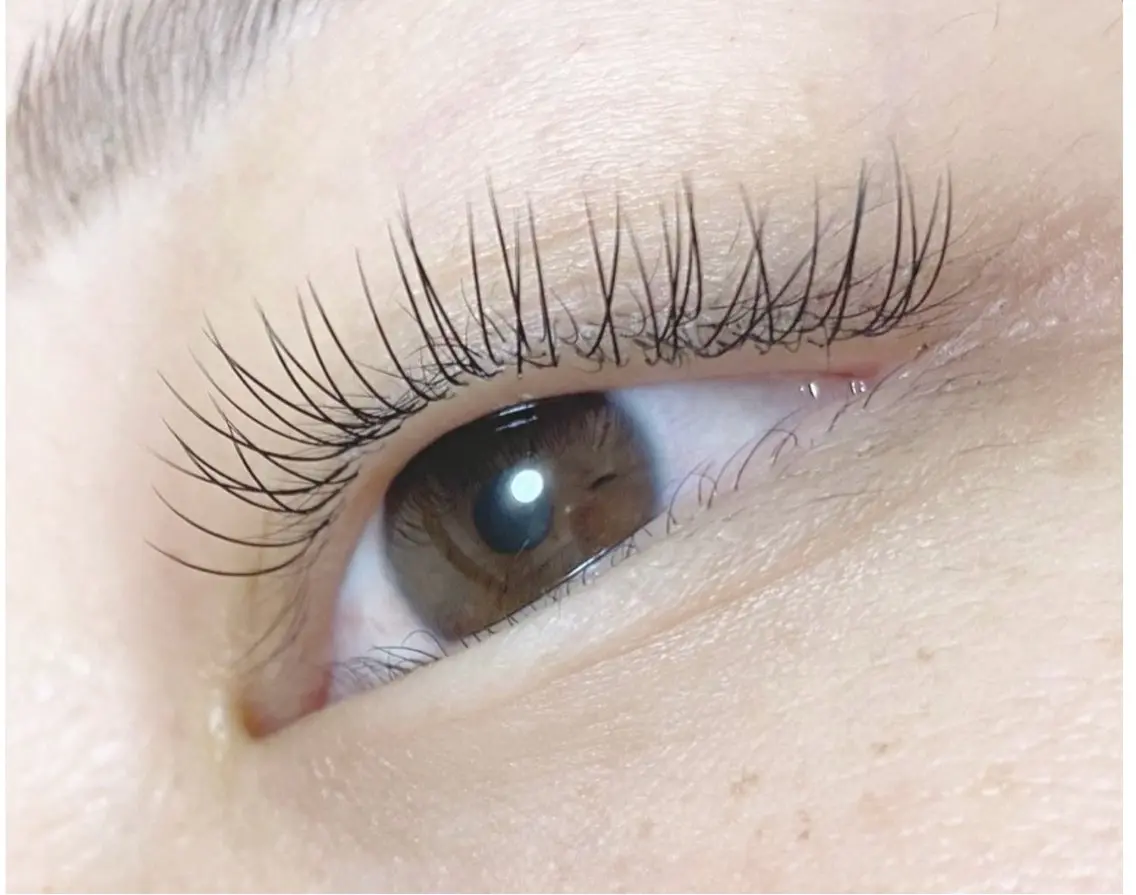 マツエク・マツパ フラットラッシュ ナチュラル まつげパーマ cil eye lash 春菜のマツエク・マツパデザイン