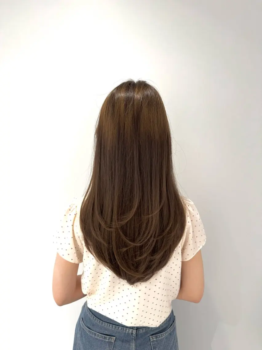 ロング 井上 育海のヘアスタイル