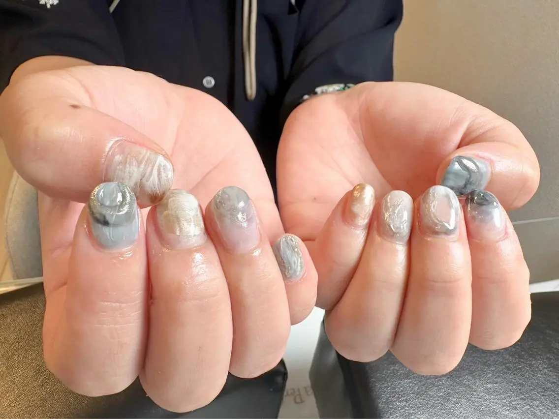 ネイル ニュアンスネイル ハンドネイル ハンドケア Atelier Ariのネイルデザイン
