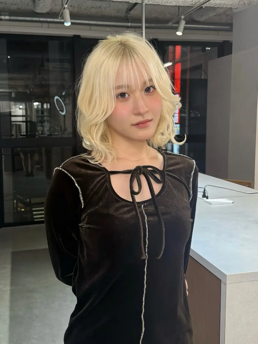 ショート 韓国風ヘア レイヤーカット 似合わせカット レイヤー／ハイトーン 🍎森貝洋亮🍎のヘアスタイル