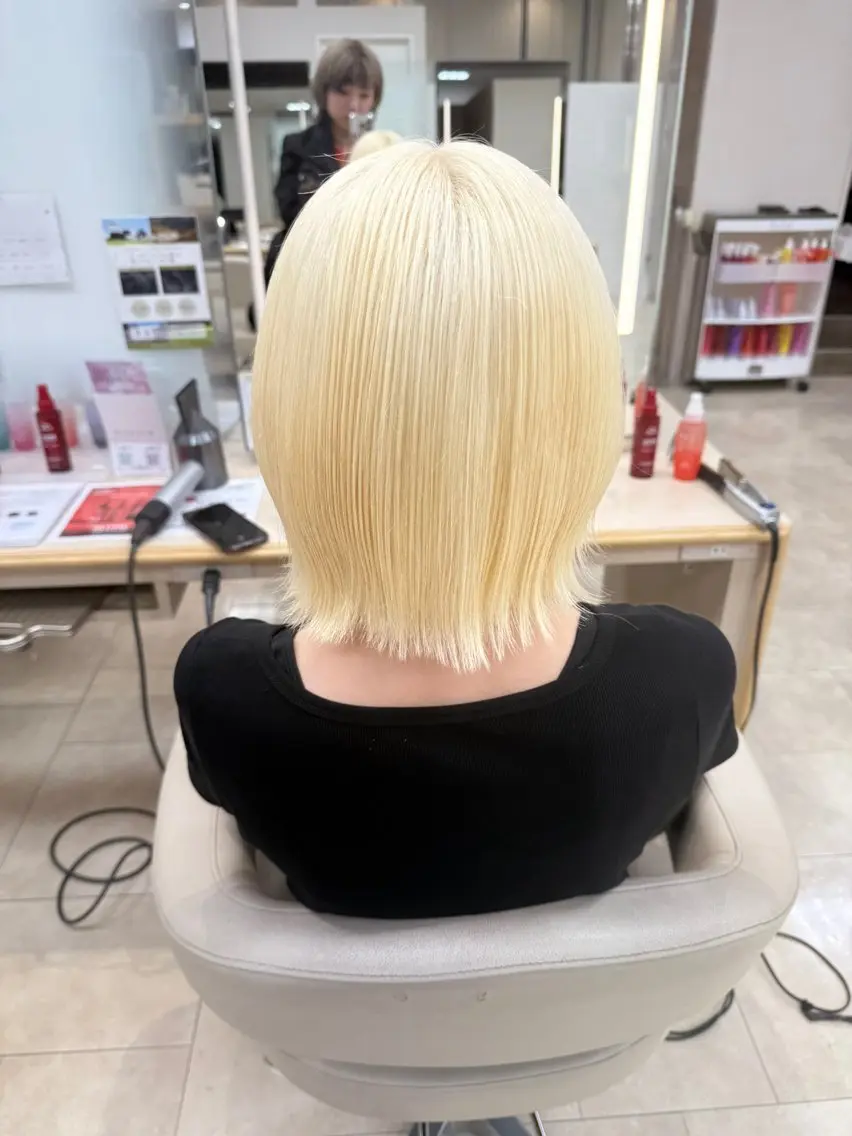 ミディアム ヘアカラー 岡田 和馬のヘアスタイル