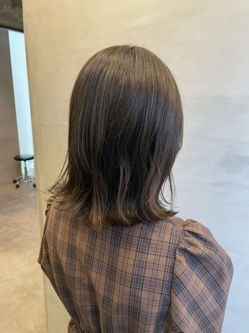 ショート カラー ヘアアレンジ ベージュカラー グレージュ ボブ 外ハネヘア 高山🐬髪質改善 池袋で縮毛矯正のヘアスタイル