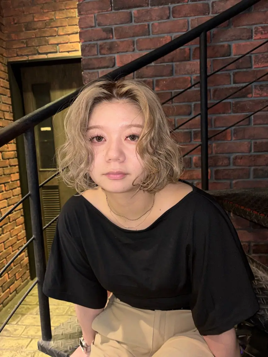 ショート カラー ooitヨシダ ミナミのヘアスタイル