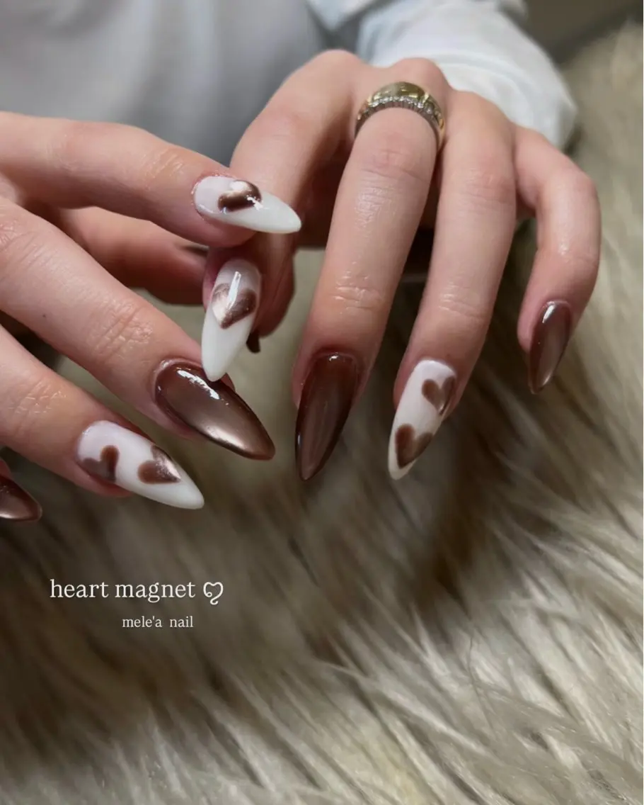 ネイル アートネイル ハート マグネットネイル miho meléanailのネイルデザイン