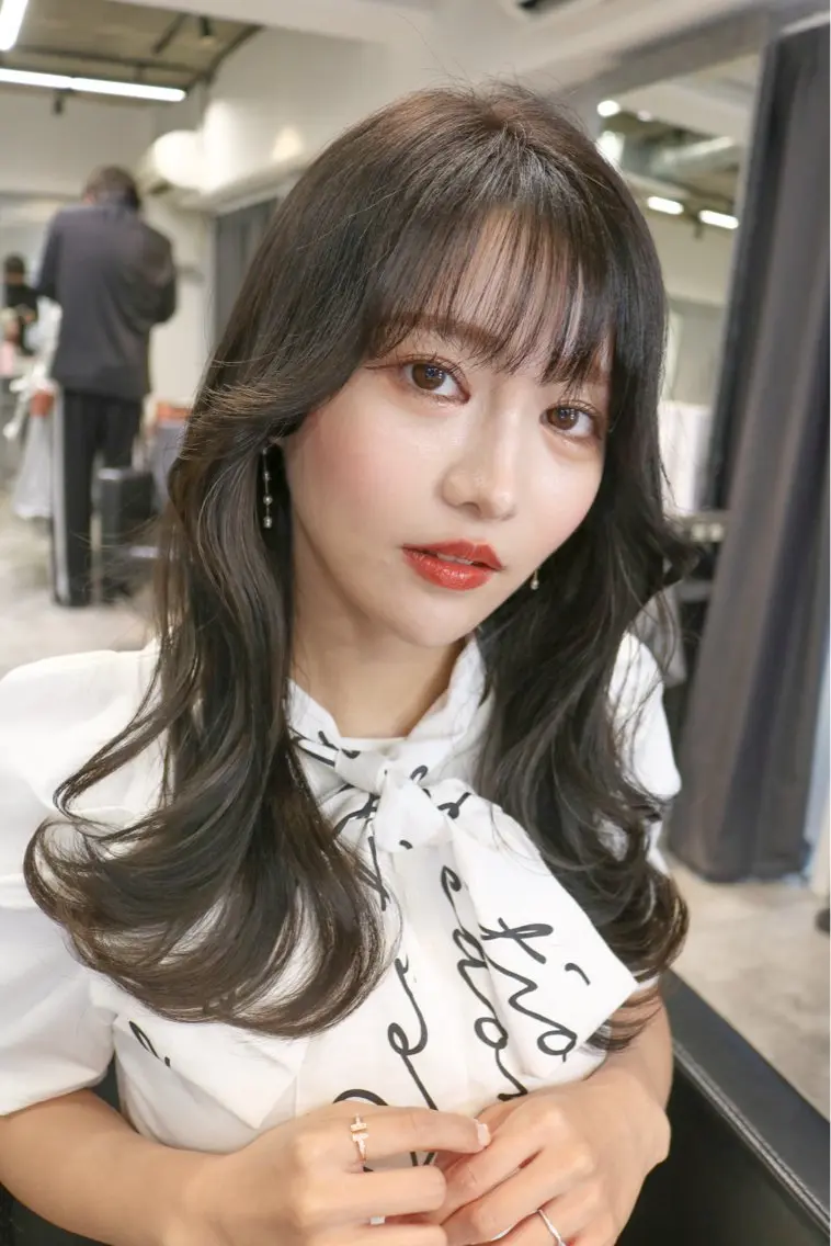 ロング カット ヘアカラー トリートメント 透明感カラー🇰🇷 レイヤー✨桑原　研太のヘアスタイル