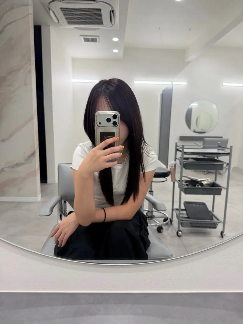 ロング ヘアカラー YOSHINO AIKOのヘアスタイル
