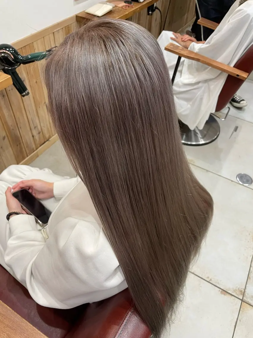 ロング カラー ショートボブ バレイヤージュ ベージュカラー デザインカラー イヤリングカラー Wカラーレイヤーカ ット⚡️CHIAKIのヘアスタイル
